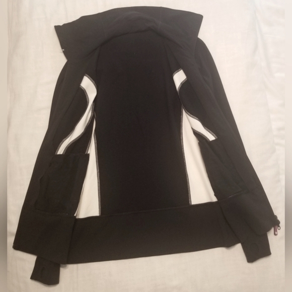 Lululemon In Stride Jacket Size 10 Black and White - Picture 5 of 7